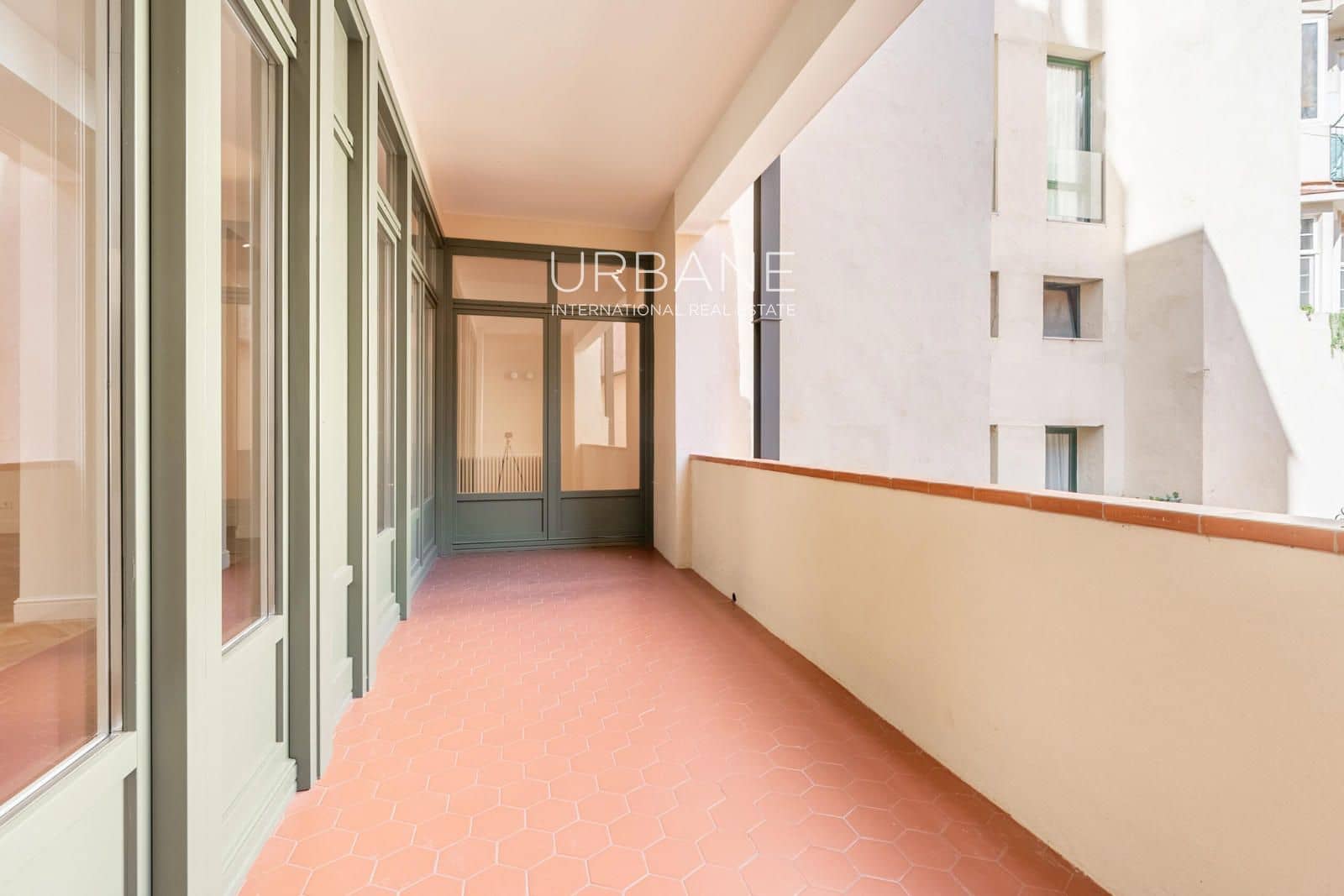 2 soveværelse Lejlighed til salg i Barcelona by - € 725.000 (Ref: 9403634)