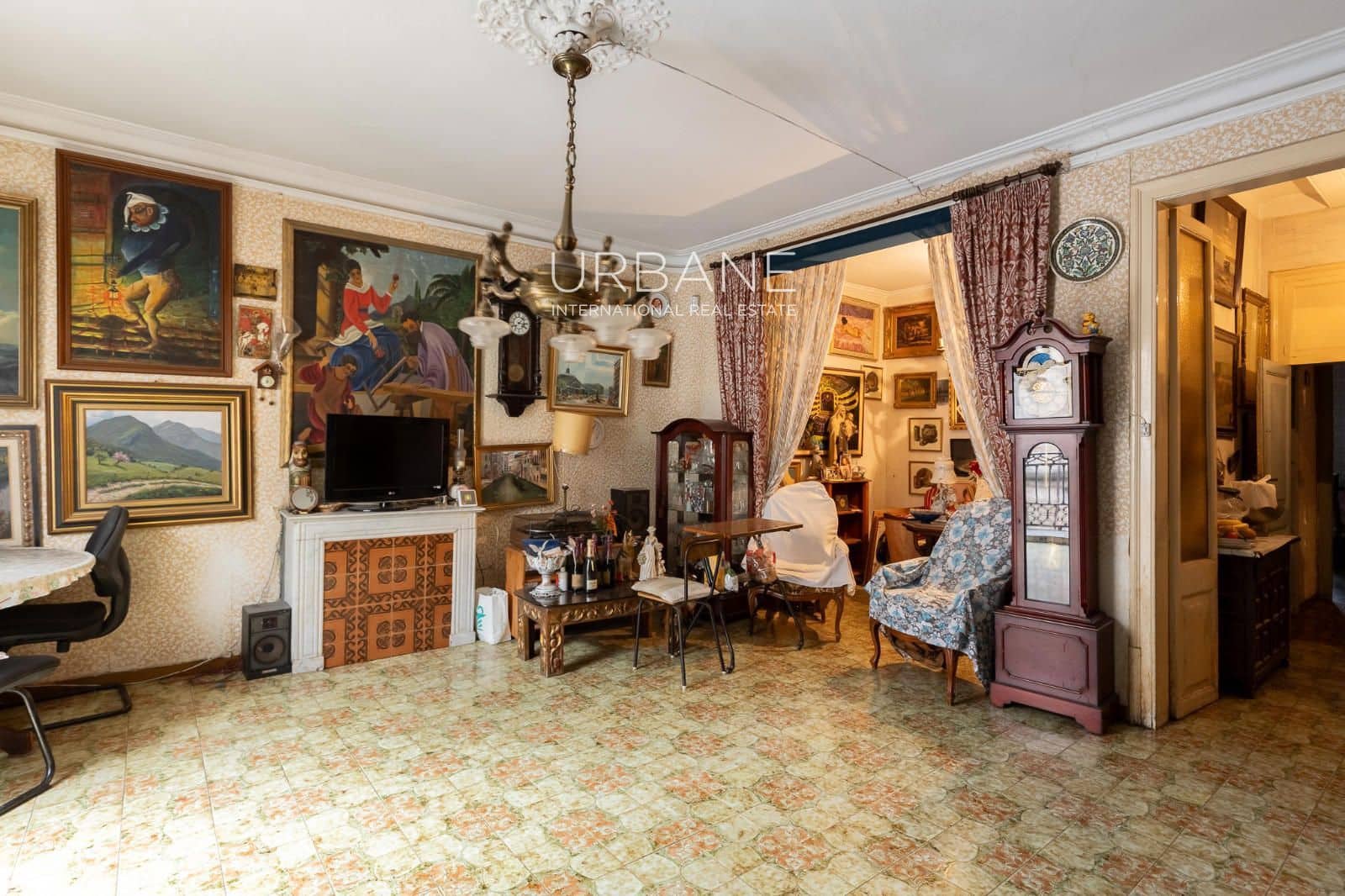 4 soveværelse Lejlighed til salg i Barcelona by - € 690.000 (Ref: 9404679)