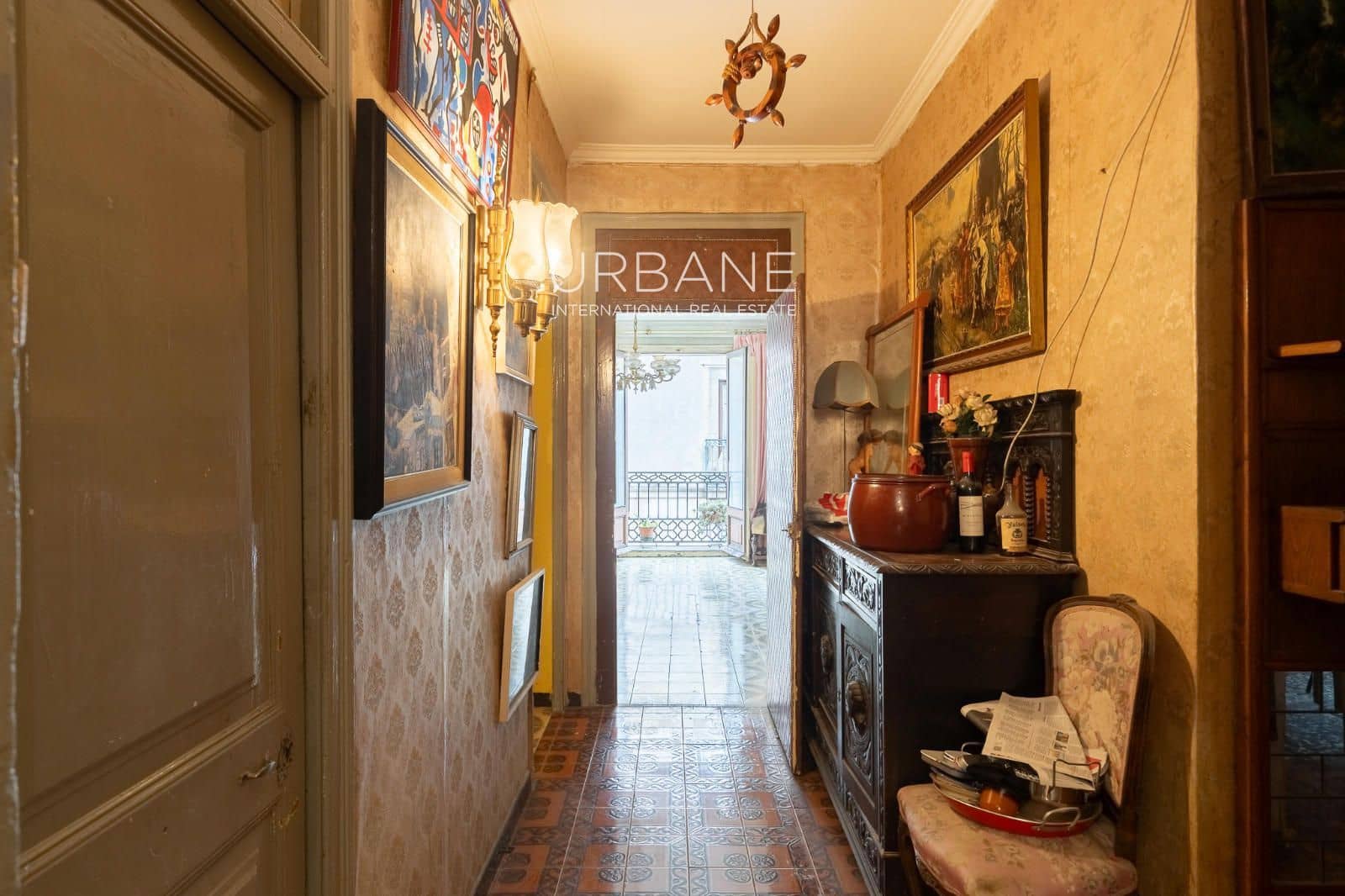 4 soveværelse Lejlighed til salg i Barcelona by - € 690.000 (Ref: 9404679)