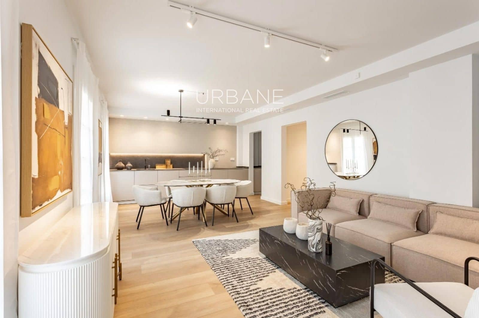 3 Zimmer Wohnung zu verkaufen in Barcelona Stadt mit Pool - 720.000 € (Ref: 9404680)