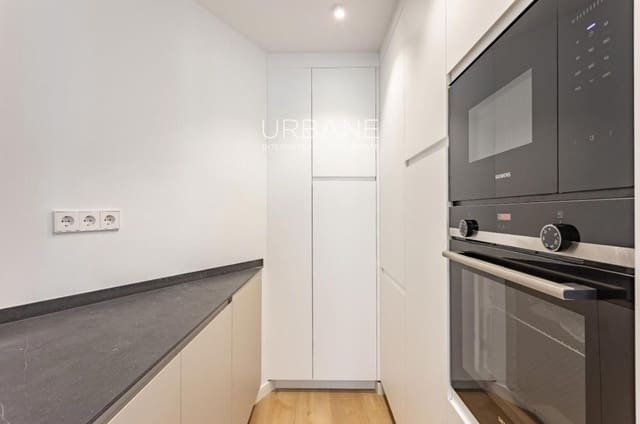3 Zimmer Wohnung zu verkaufen in El Raval, Barcelona Stadt mit Pool - 720.000 € (Ref: 9404680)