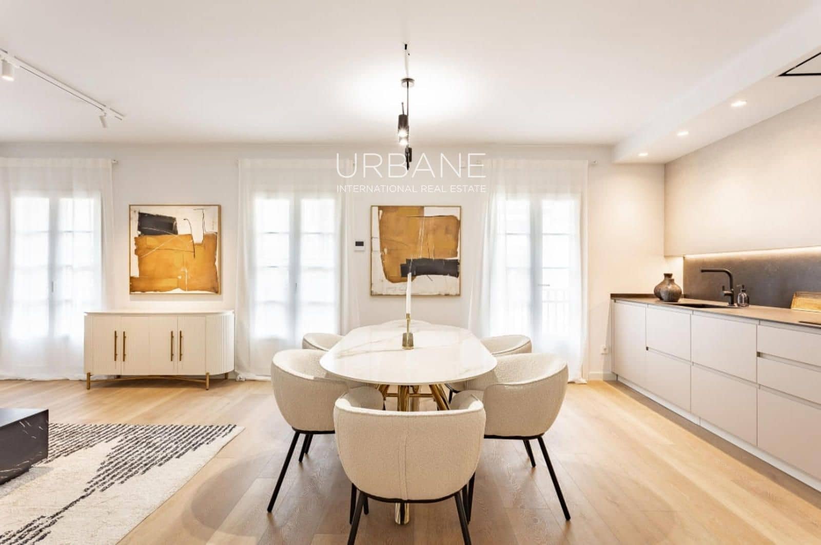 3 Zimmer Wohnung zu verkaufen in Barcelona Stadt mit Pool - 720.000 € (Ref: 9404680)