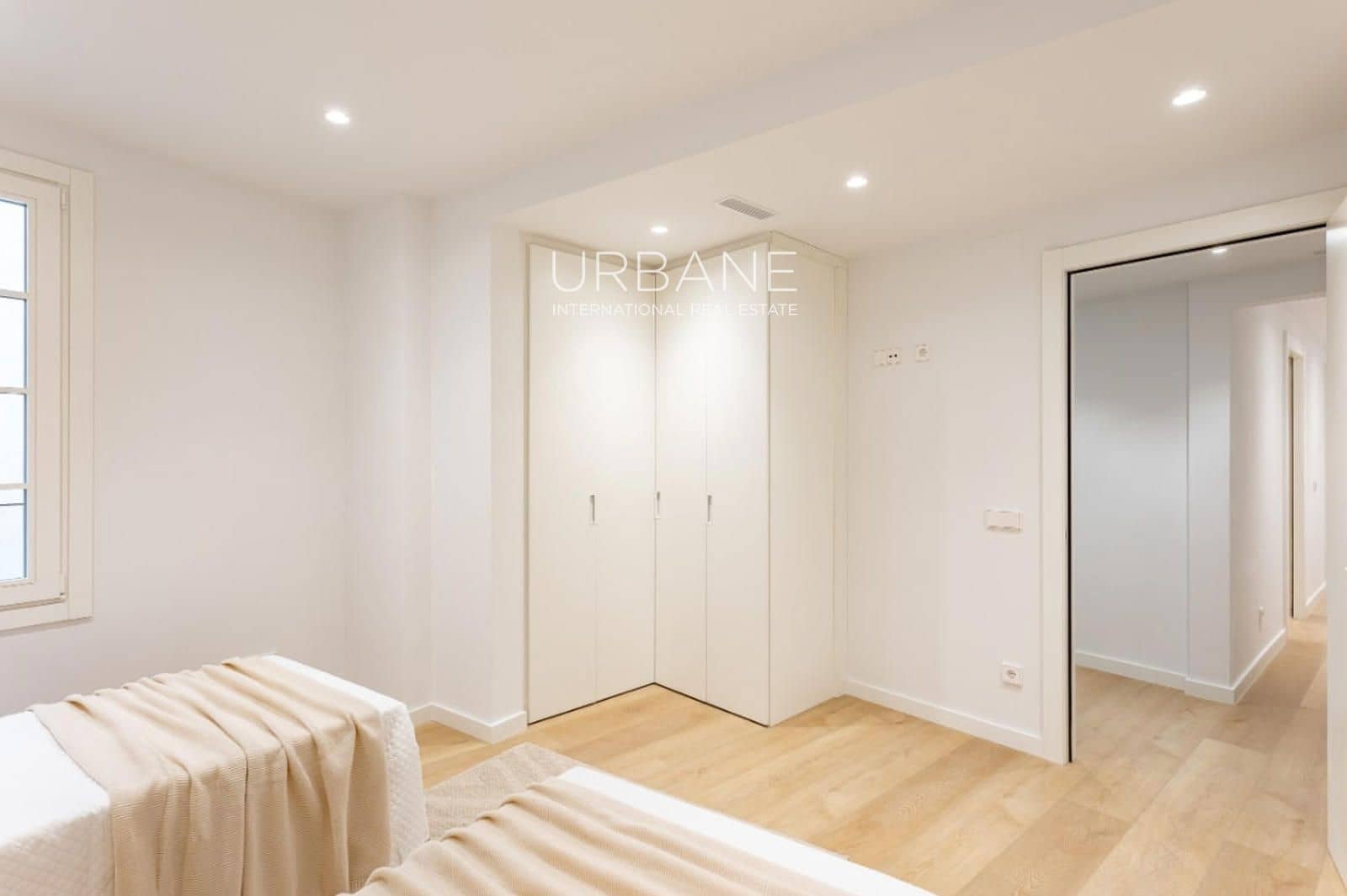 3 sovrum Lägenhet till salu i Barcelona stad med pool - 770 000 € (Ref: 9404683)