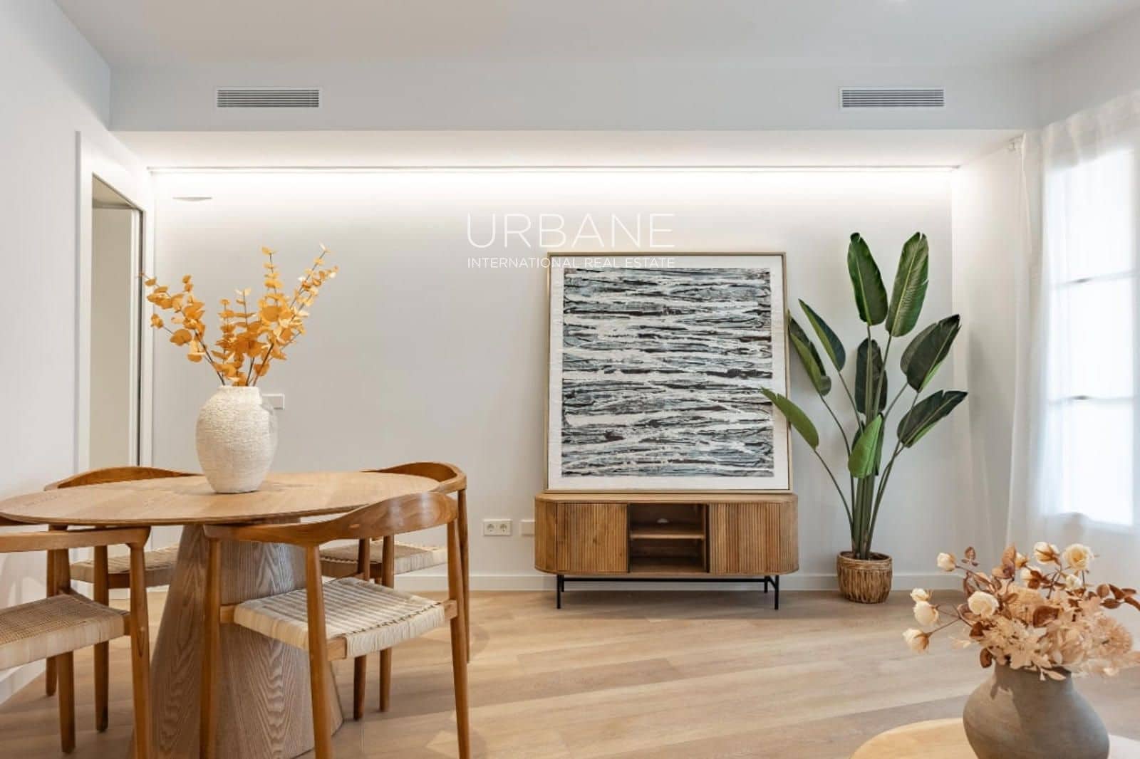 3 sovrum Lägenhet till salu i Barcelona stad med pool - 770 000 € (Ref: 9404683)