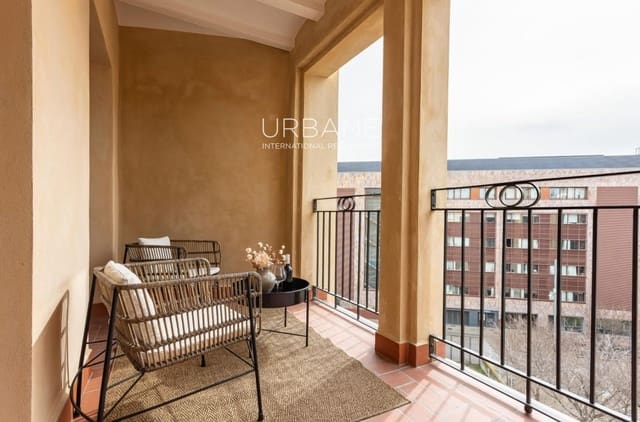 3 bedroom Flat for sale in El Raval, Barcelona city with pool - € 770,000 (Ref: 9404683)