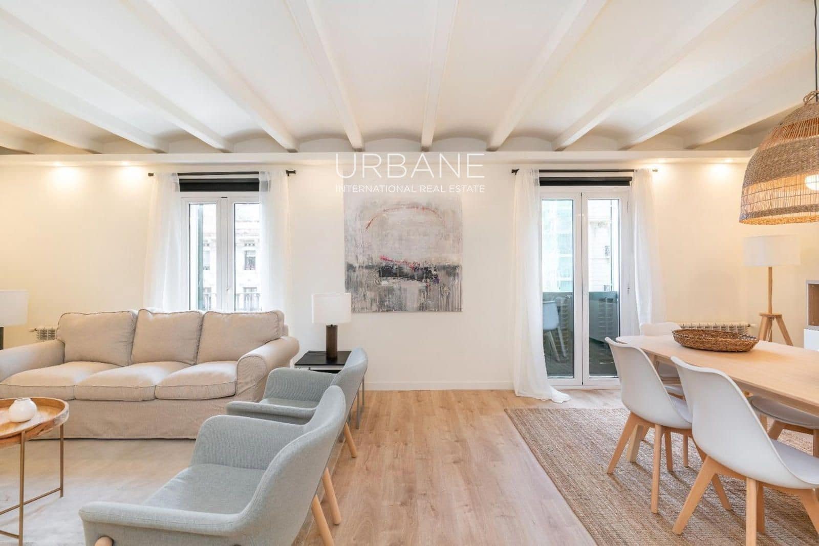 3 soveværelse Lejlighed til leje i Barcelona by - € 4.995 (Ref: 9411348)