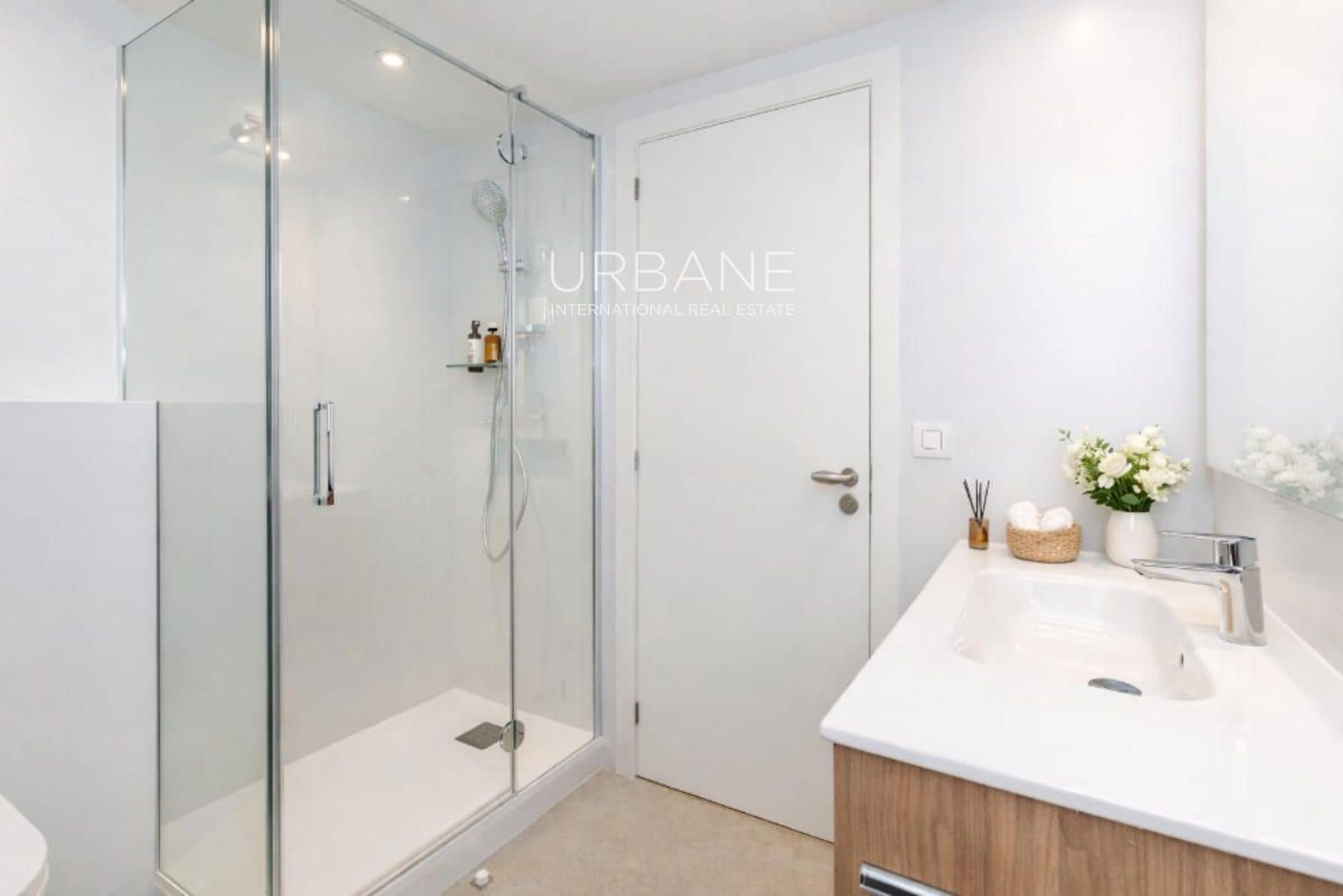 3 bedroom Flat for rent in Barcelona city - € 4,995 (Ref: 9411348)