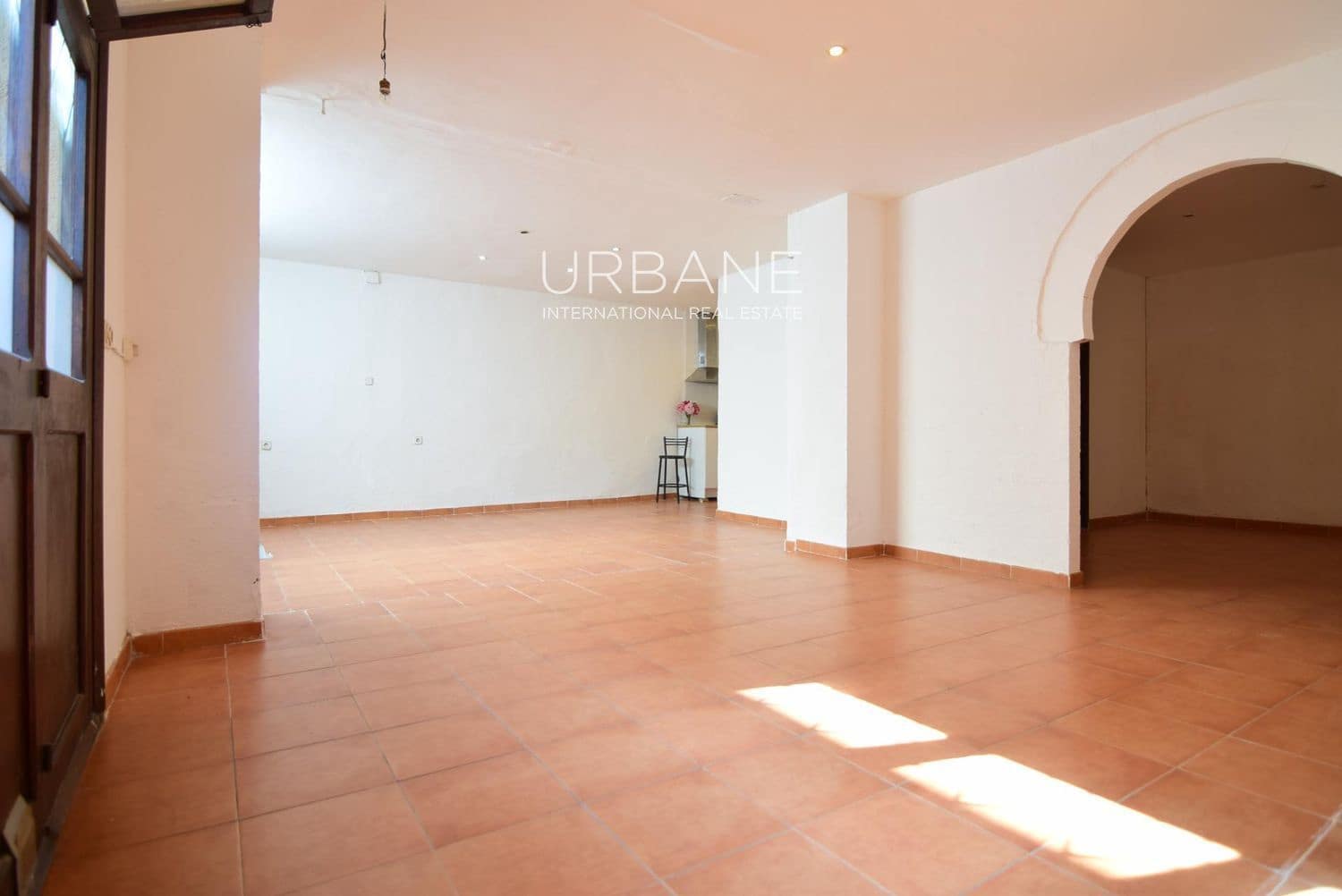 8 soverom Villa til salgs i Barcelona by med svømmebasseng garasje - € 1 980 000 (Ref: 9417441)