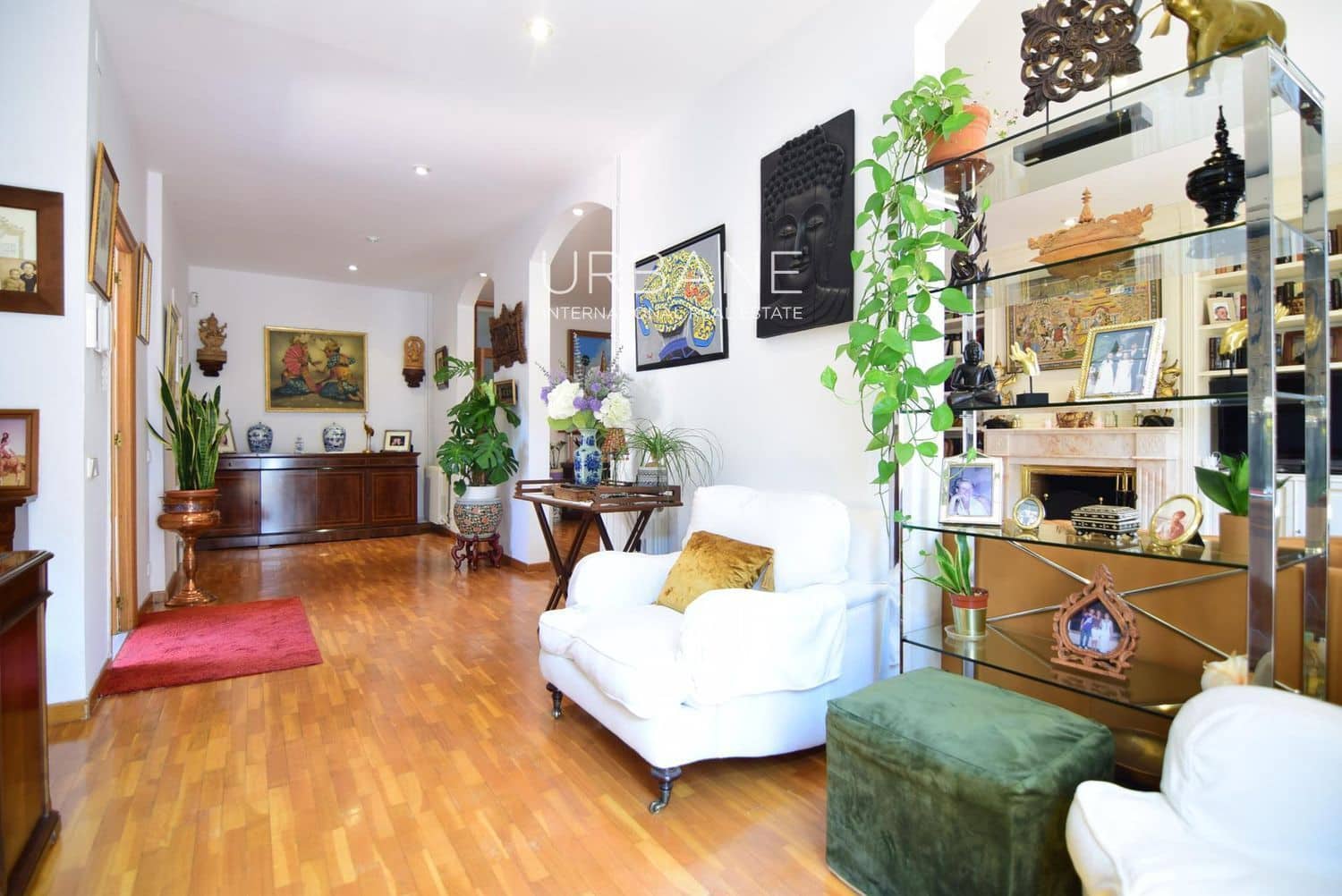 8 soverom Villa til salgs i Barcelona by med svømmebasseng garasje - € 1 980 000 (Ref: 9417441)