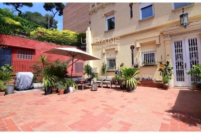 8 soverom Villa til salgs i Vallvidrera, El Tibidabo i Les Planes, Barcelona by med svømmebasseng garasje - € 1 980 000 (Ref: 9417441)