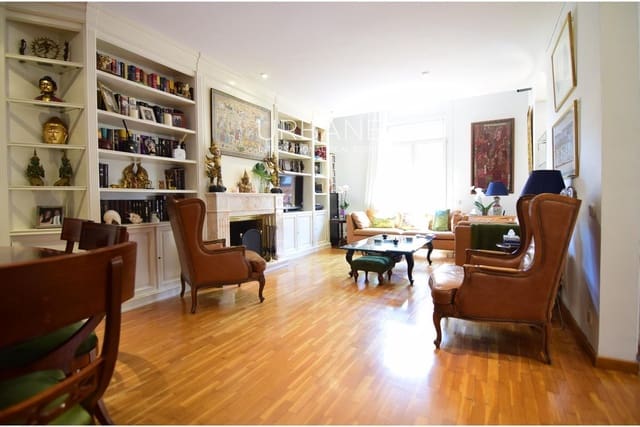 8 soverom Villa til salgs i Vallvidrera, El Tibidabo i Les Planes, Barcelona by med svømmebasseng garasje - € 1 980 000 (Ref: 9417441)