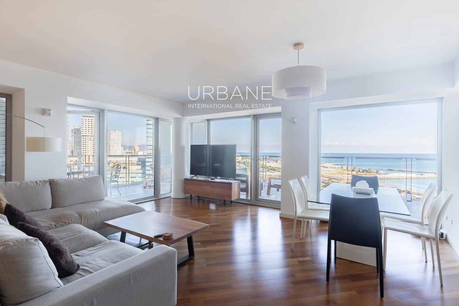 3 bedroom Penthouse for rent in Barcelona city - € 5,995 (Ref: 9426611)