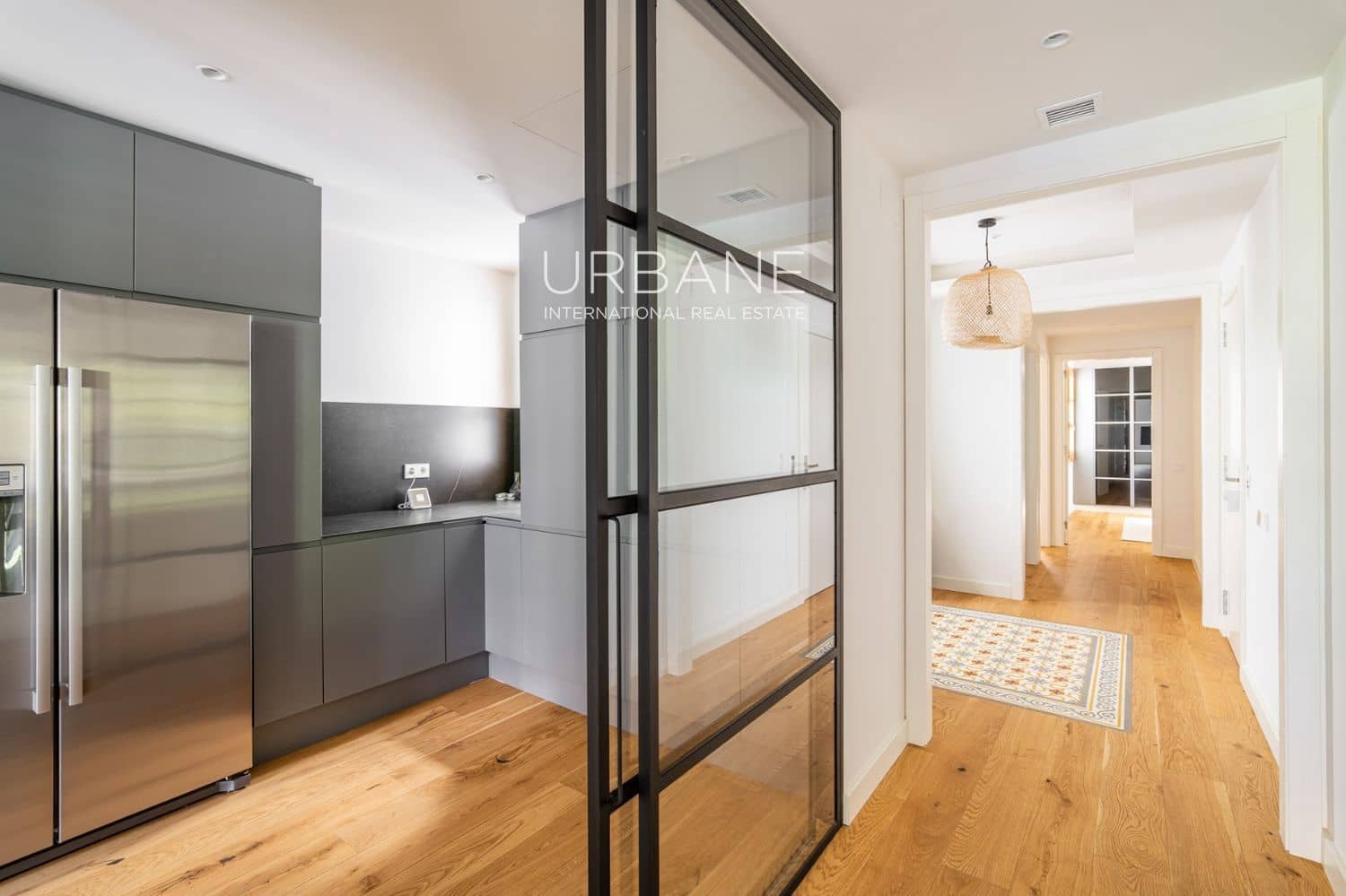 2 sovrum Lägenhet att hyra i Barcelona stad - 2 995 € (Ref: 9432581)