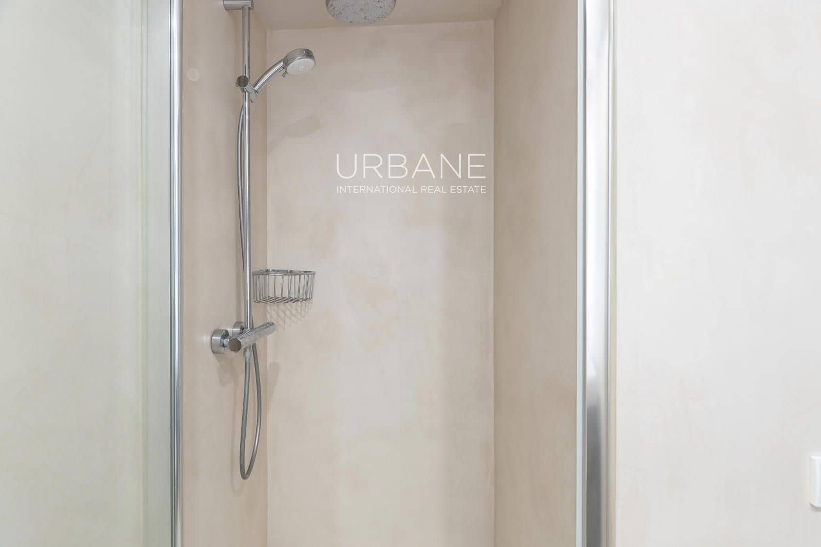 3 Zimmer Wohnung zu verkaufen in Barcelona Stadt mit Pool - 499.000 € (Ref: 9444898)