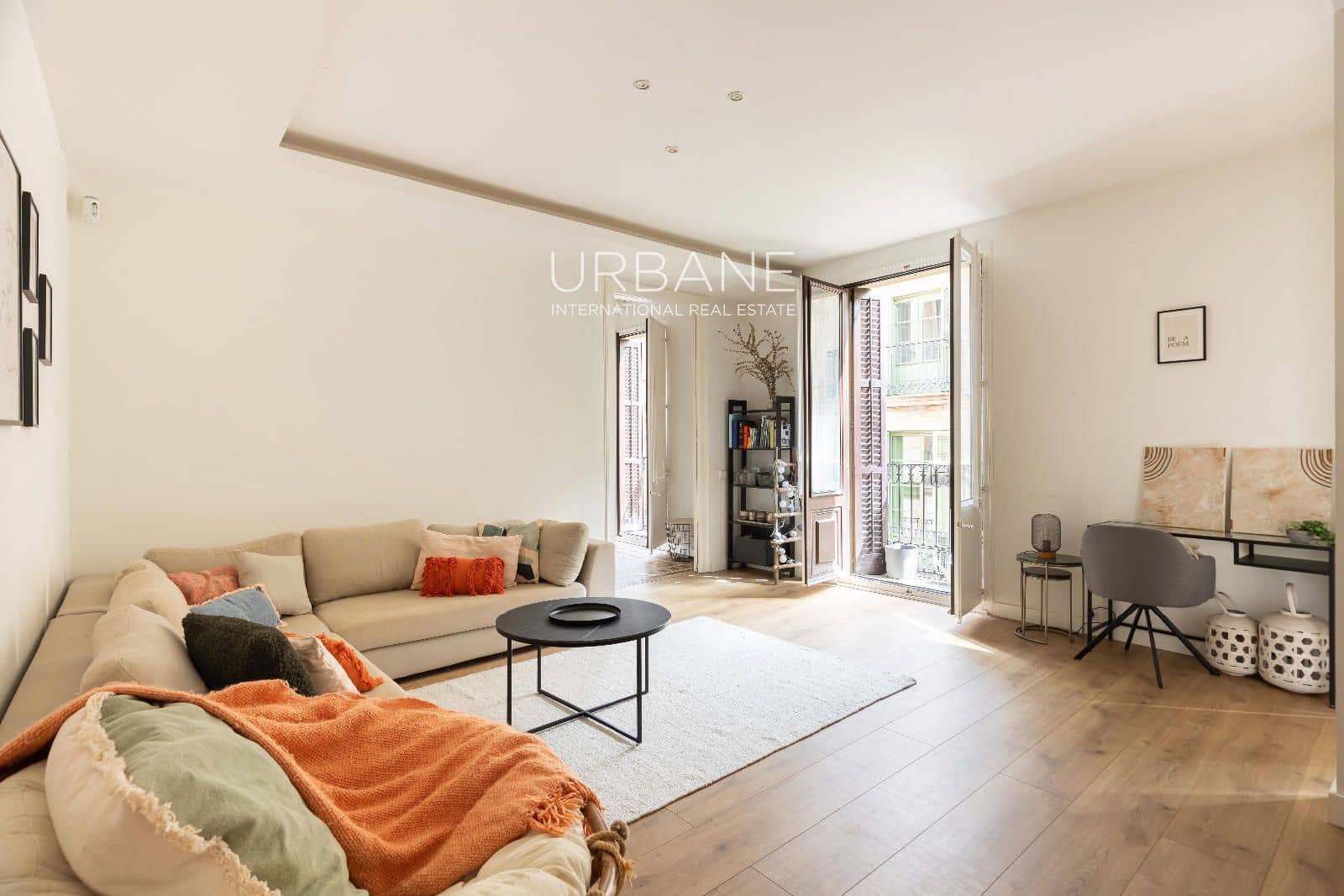 Piso de 2 habitaciones en Barcelona ciudad en alquiler - 1.999 € (Ref: 9453544)