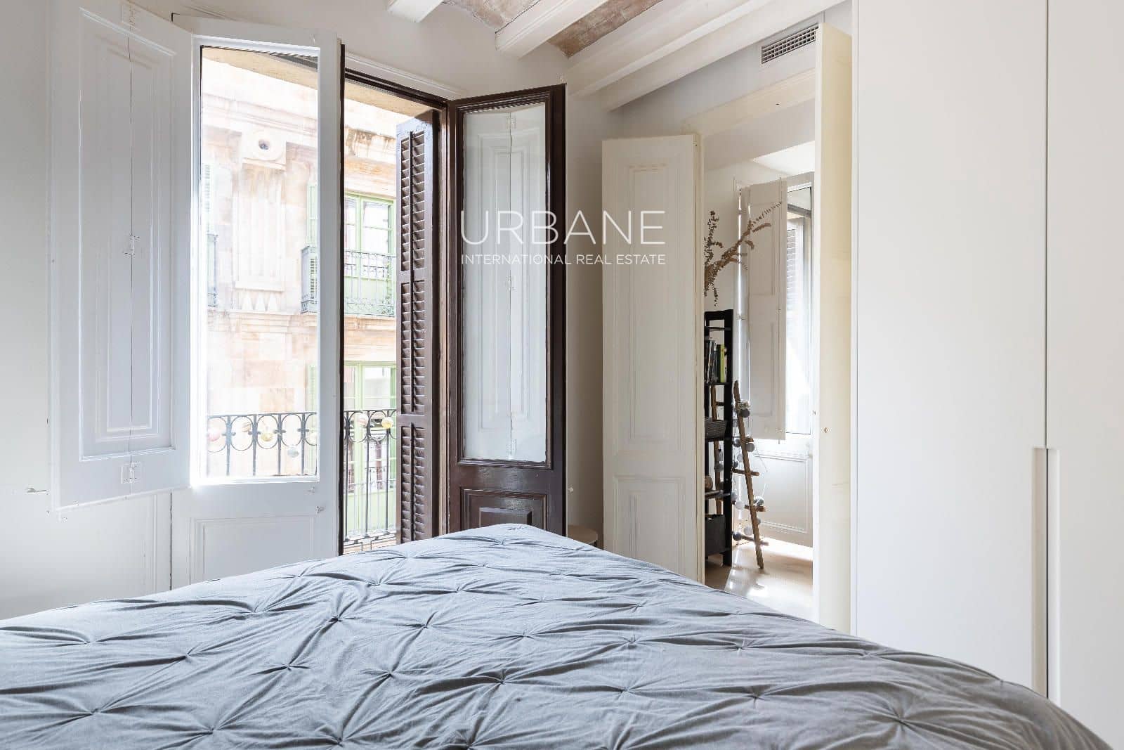 Piso de 2 habitaciones en Barcelona ciudad en alquiler - 1.999 € (Ref: 9453544)