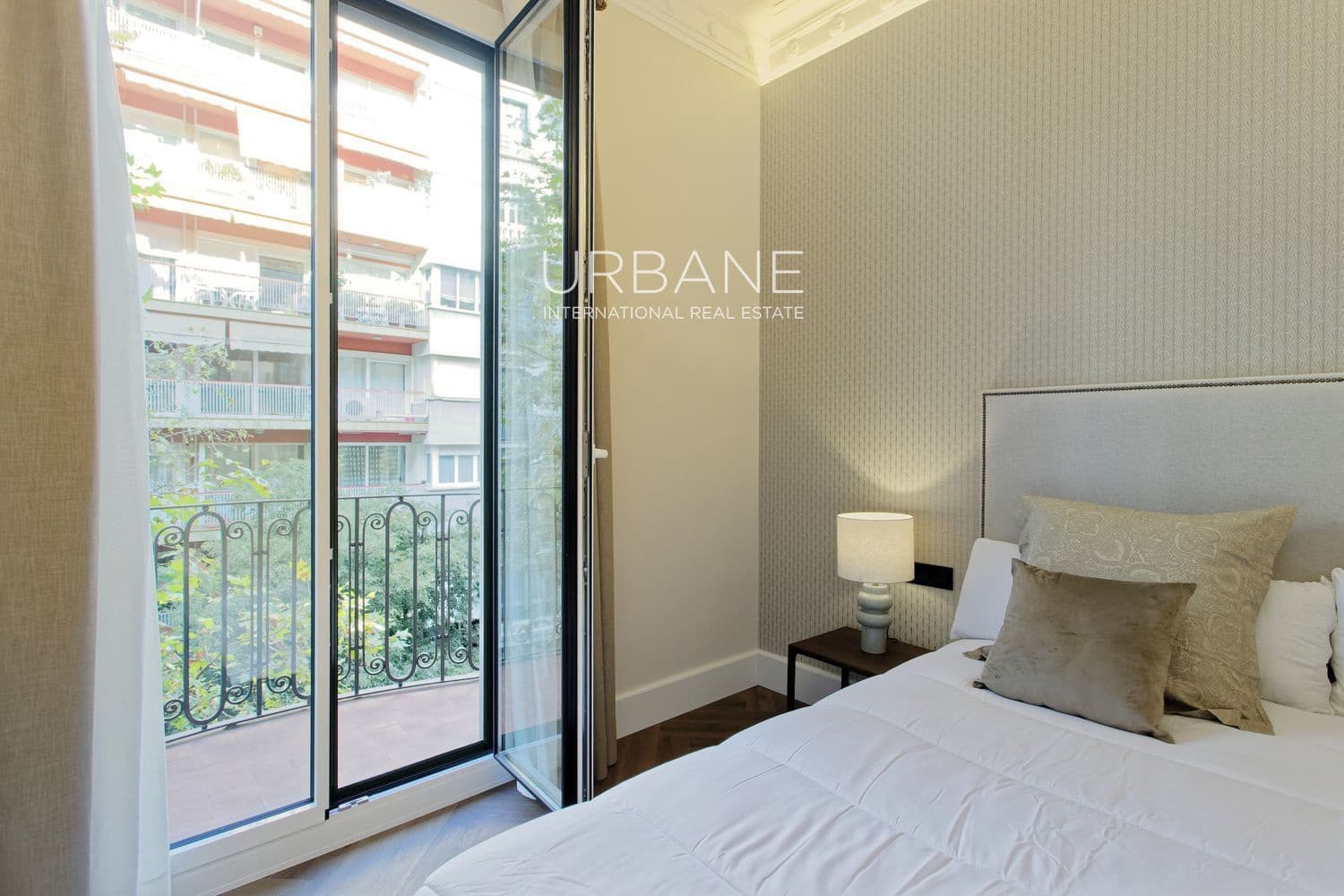 3 sypialnia Mieszkanie na sprzedaż w Miasto Barcelona - 1 780 000 € (Ref: 9460704)