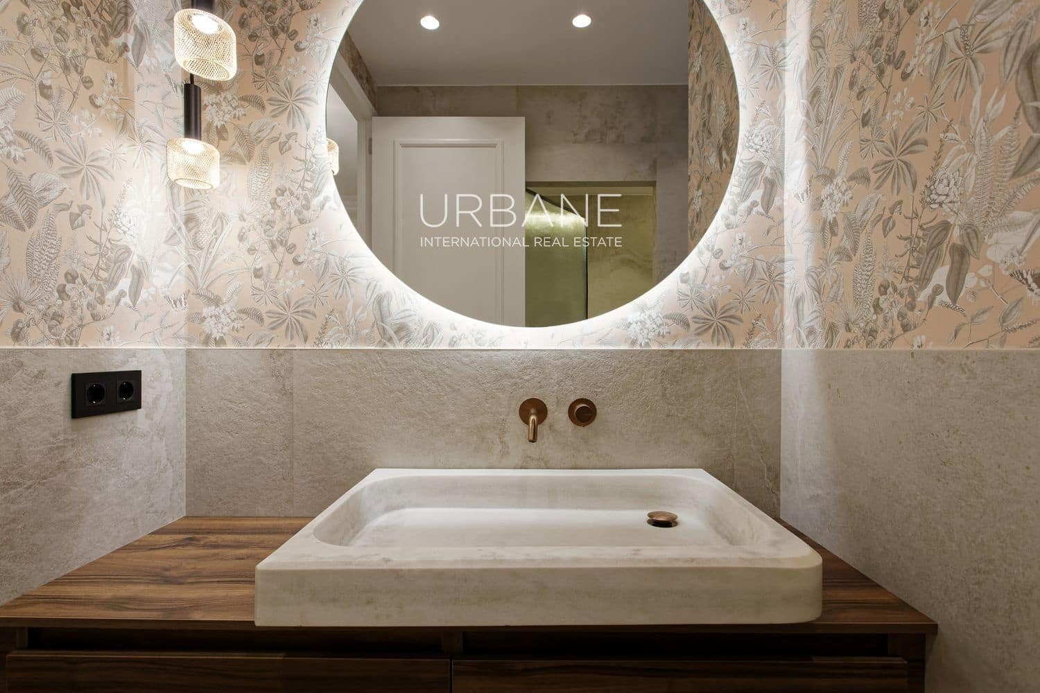 3 sypialnia Mieszkanie na sprzedaż w Miasto Barcelona - 1 780 000 € (Ref: 9460704)