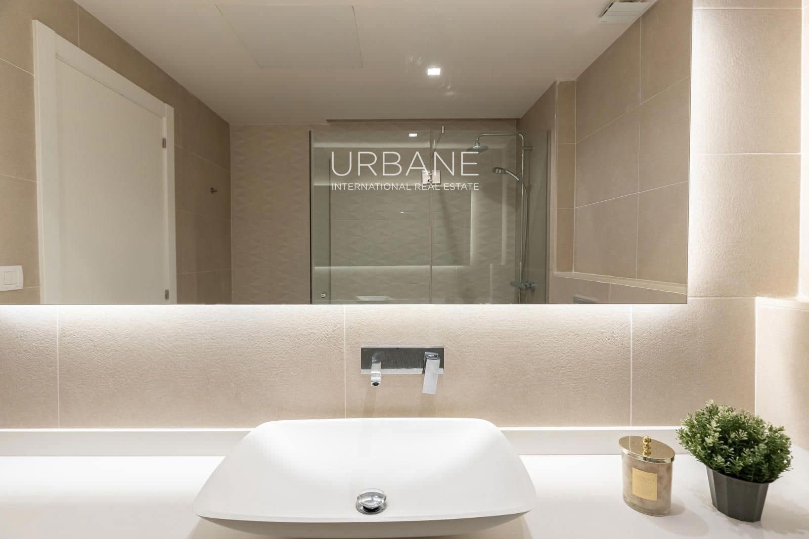 4 chambre Appartement à vendre à Barcelone ville - 900 000 € (Ref: 9460706)