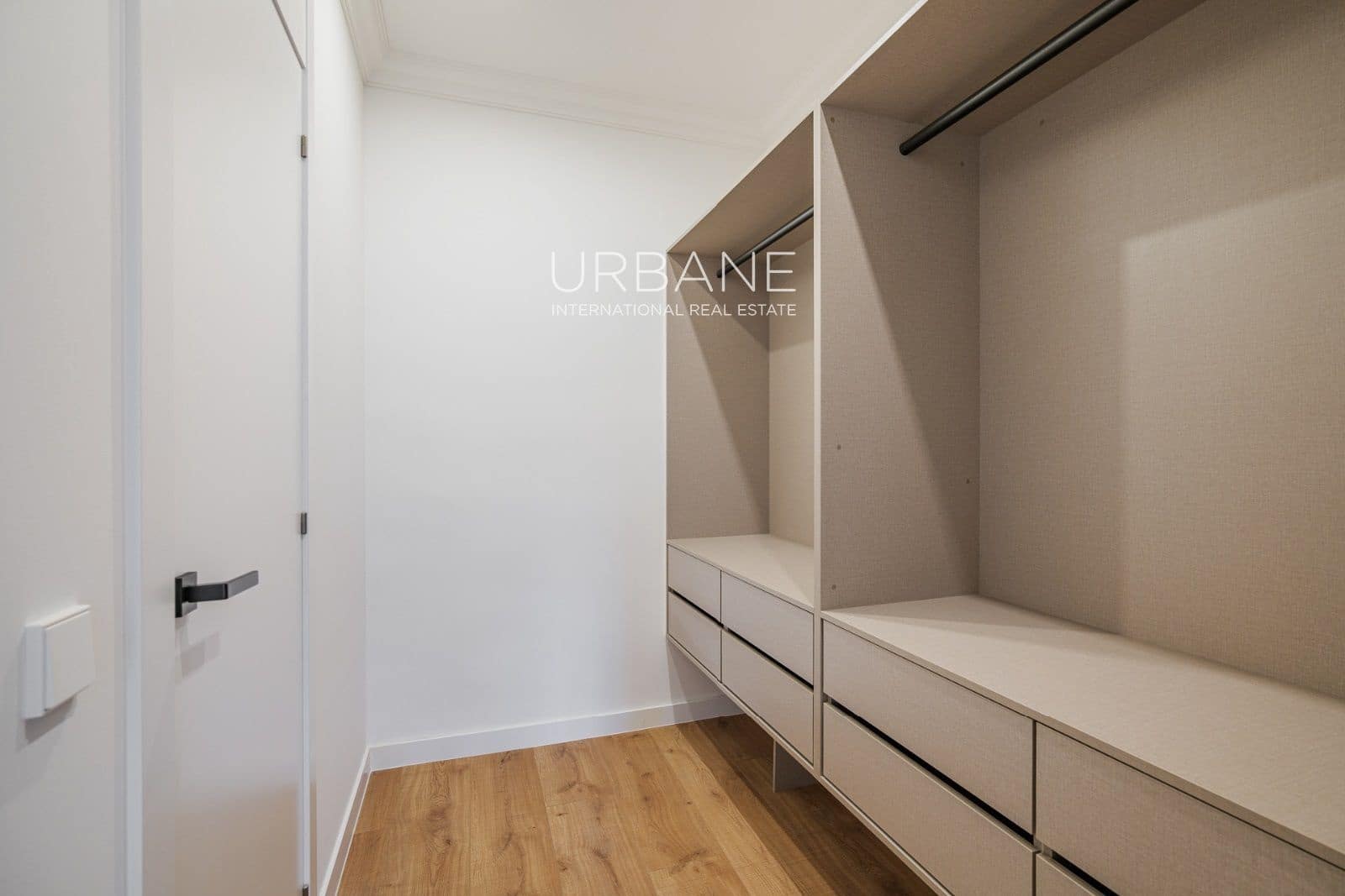 3 quarto Apartamento para arrendar em Barcelona cidade - 1 841 € (Ref: 9462822)