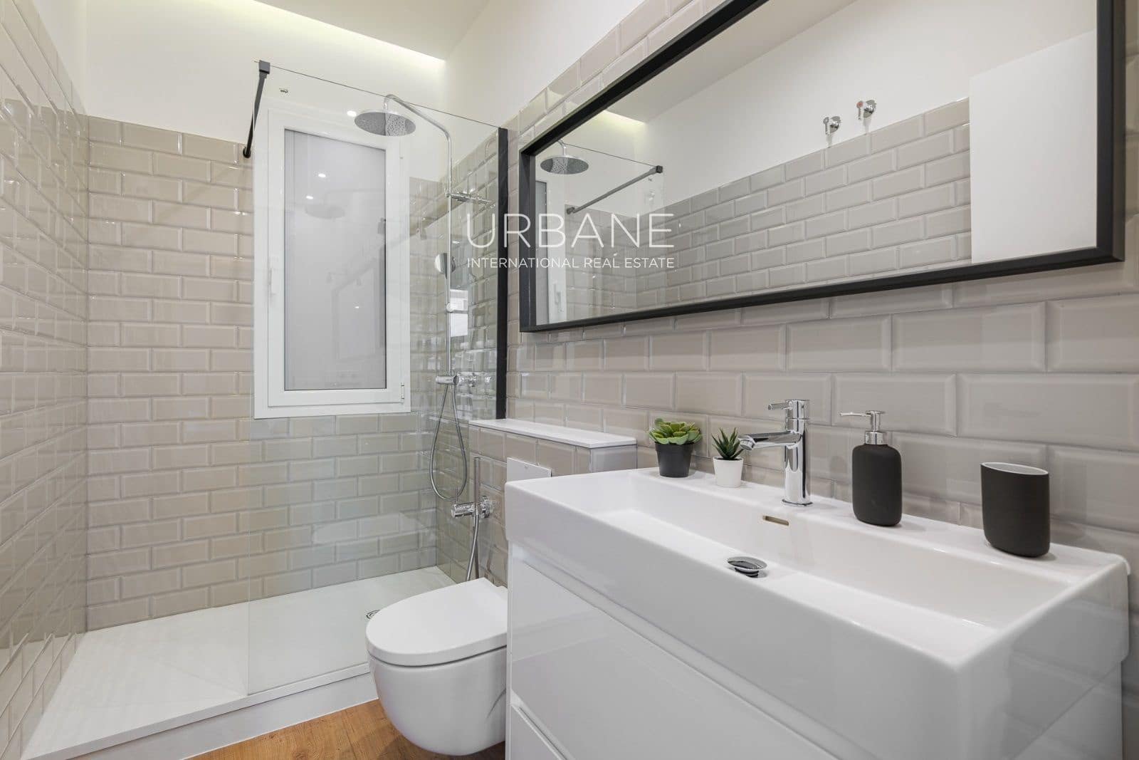 3 quarto Apartamento para arrendar em Barcelona cidade - 1 841 € (Ref: 9462822)