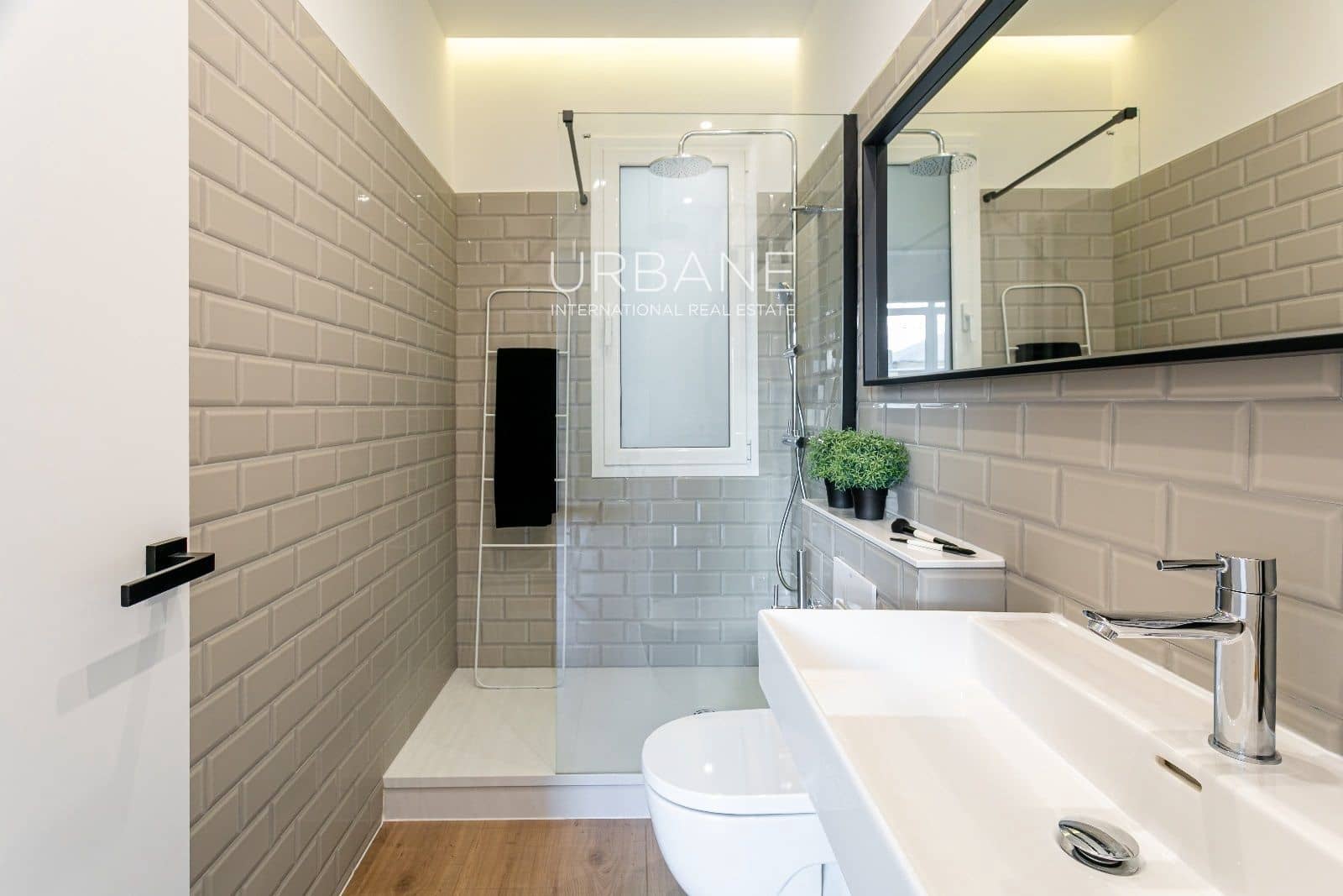 3 quarto Apartamento para arrendar em Barcelona cidade - 1 841 € (Ref: 9462822)