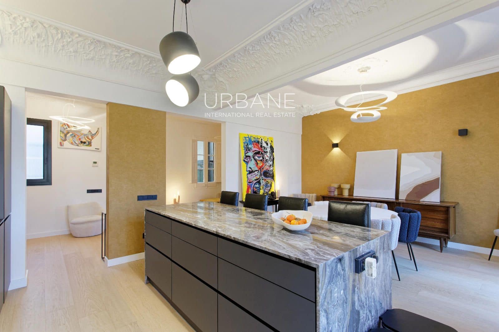 4 bedroom Flat for sale in Barcelona city - € 995,000 (Ref: 9471005)