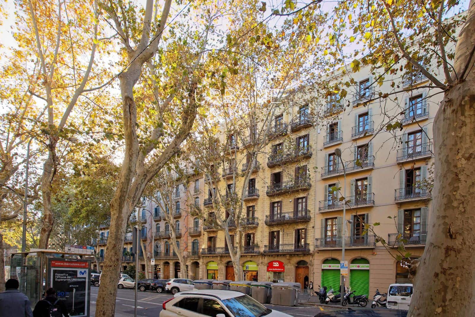 4 bedroom Flat for sale in Barcelona city - € 995,000 (Ref: 9471005)