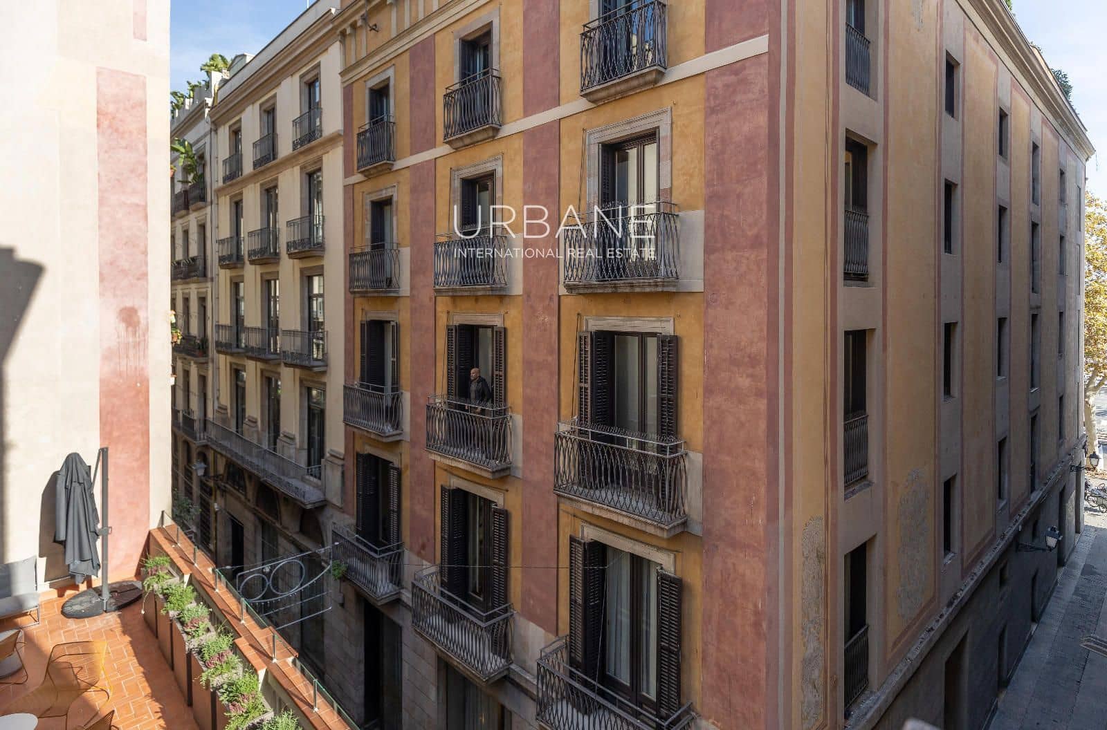 2 slaapkamer Penthouse te huur in Barcelona stad - € 1.550 (Ref: 9500762)
