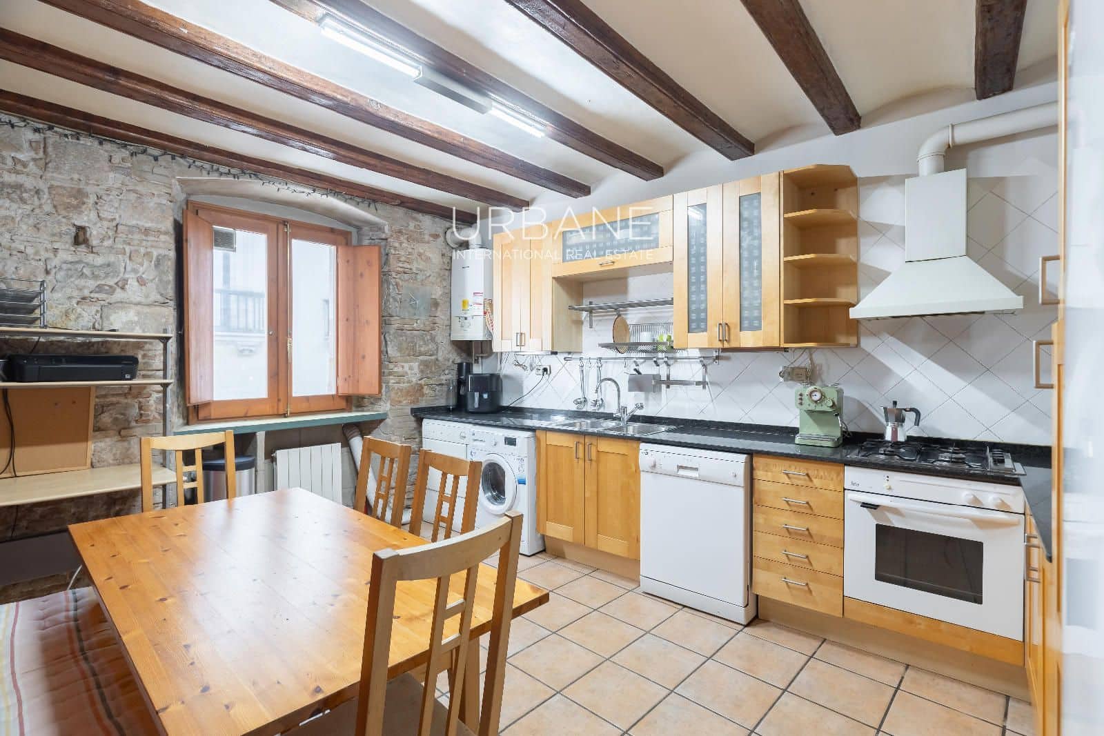 2 slaapkamer Penthouse te huur in Barcelona stad - € 1.550 (Ref: 9500762)