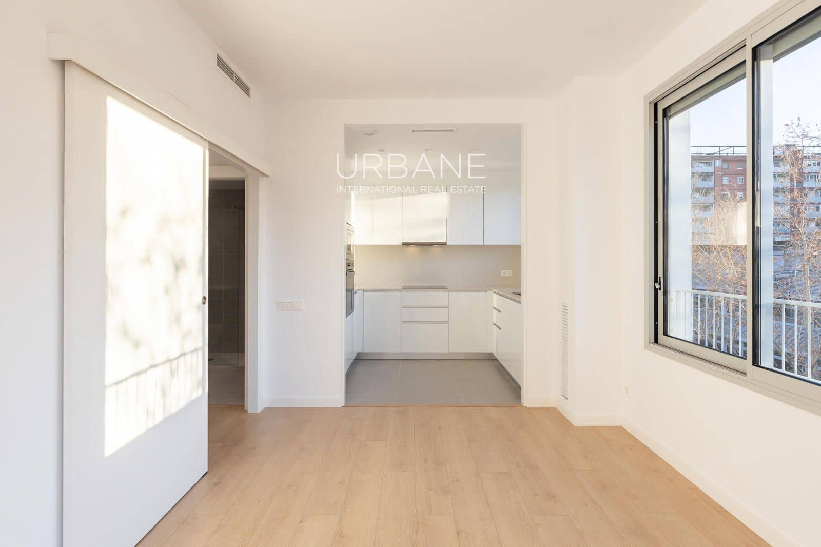 Piso de 2 habitaciones en Barcelona ciudad en alquiler con piscina - 2.500 € (Ref: 9506451)