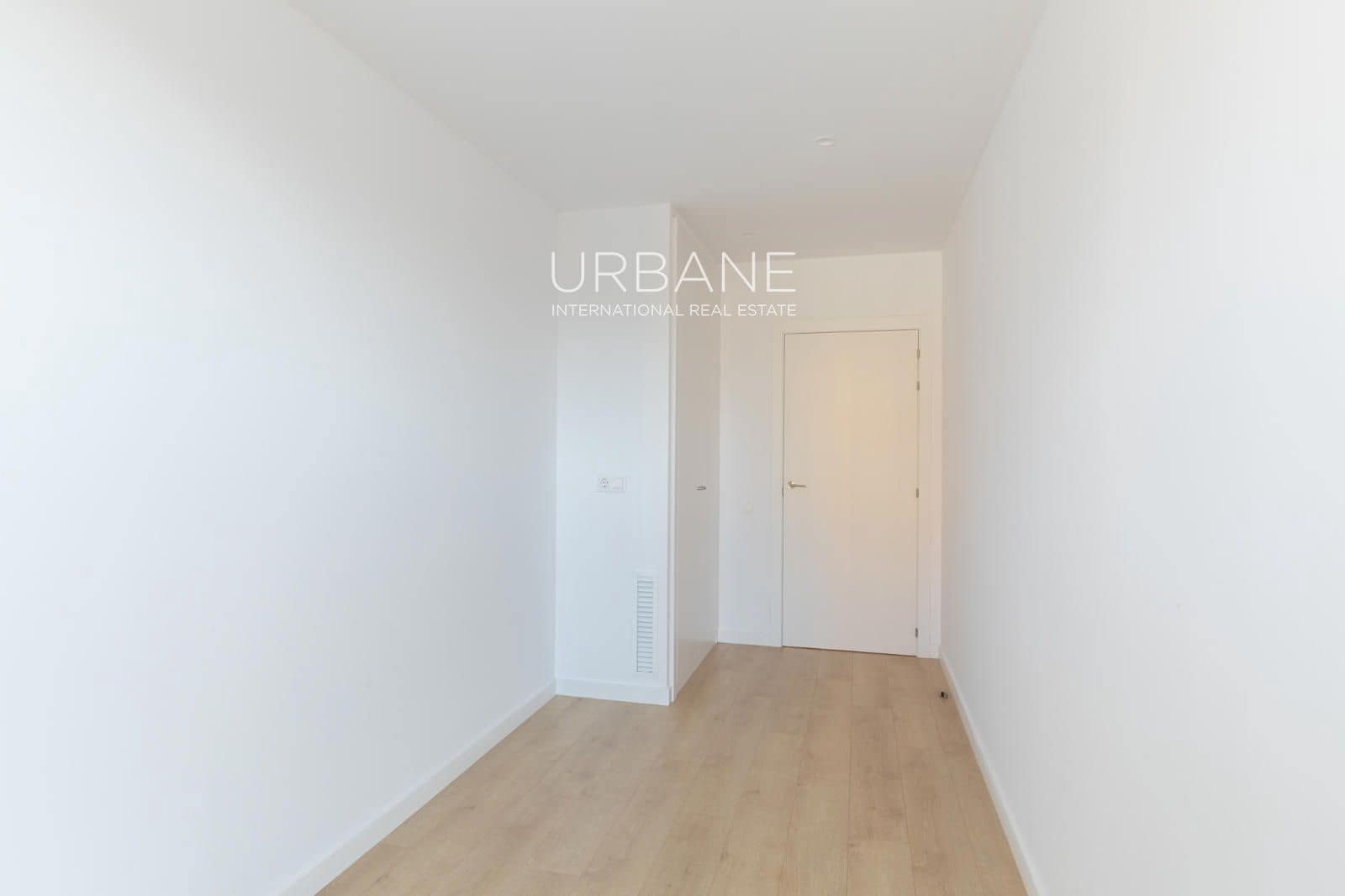 Piso de 2 habitaciones en Barcelona ciudad en alquiler con piscina - 2.500 € (Ref: 9506451)