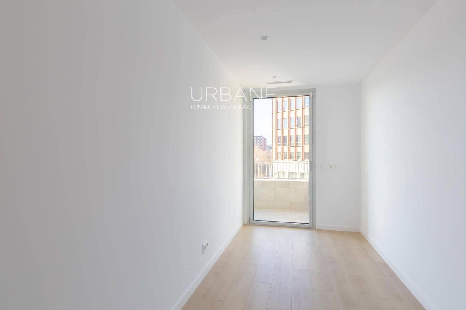 Piso de 2 habitaciones en Barcelona ciudad en alquiler con piscina - 2.500 € (Ref: 9506451)