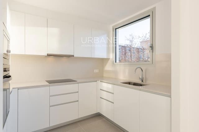 Piso de 2 habitaciones en Barcelona ciudad en alquiler con piscina - 2.500 € (Ref: 9506451)