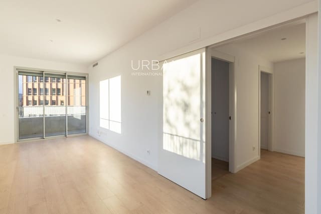 Piso de 2 habitaciones en Barcelona ciudad en alquiler con piscina - 2.500 € (Ref: 9506451)