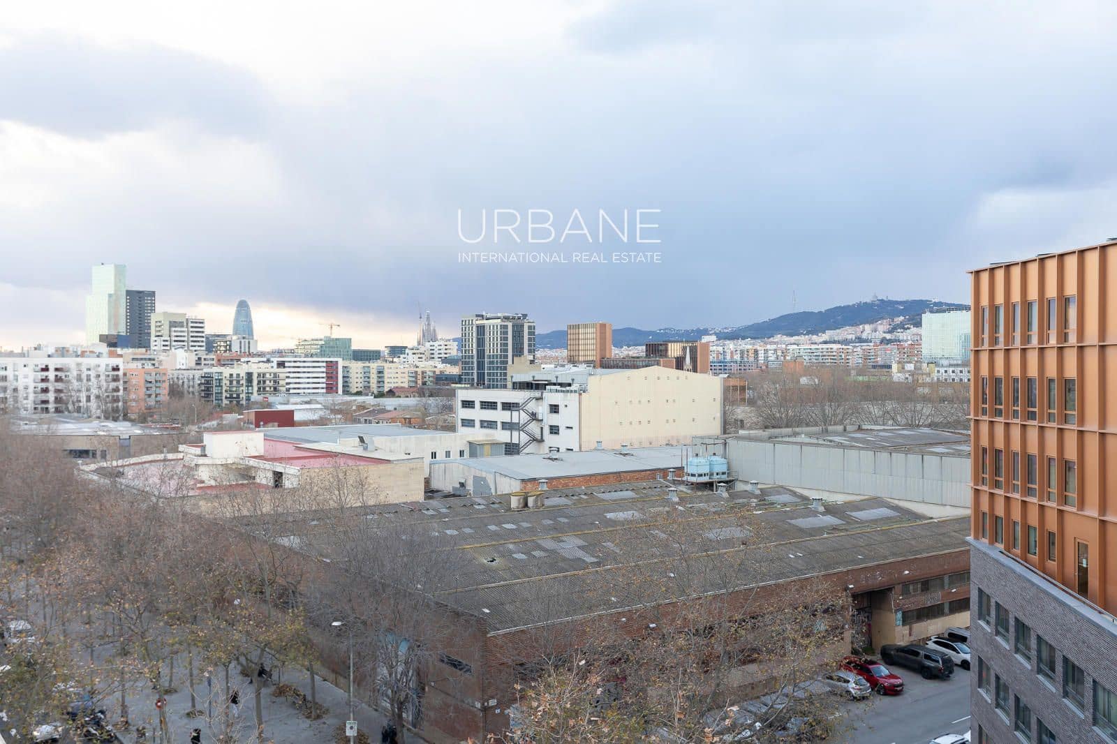 Piso de 2 habitaciones en Barcelona ciudad en alquiler con piscina - 2.500 € (Ref: 9506451)