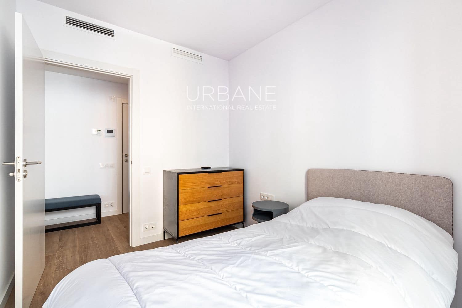 Appartement de 2 chambres à louer à Barcelone ville - 1 800 € (Ref: 9516510)