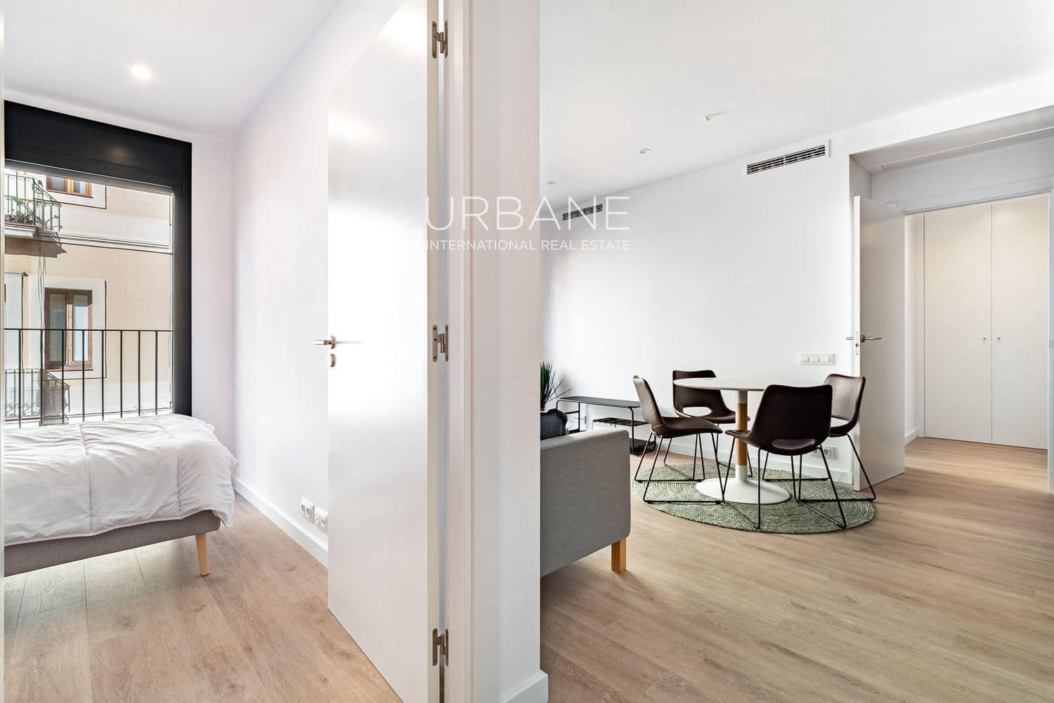 Appartement de 2 chambres à louer à Barcelone ville - 1 800 € (Ref: 9516510)