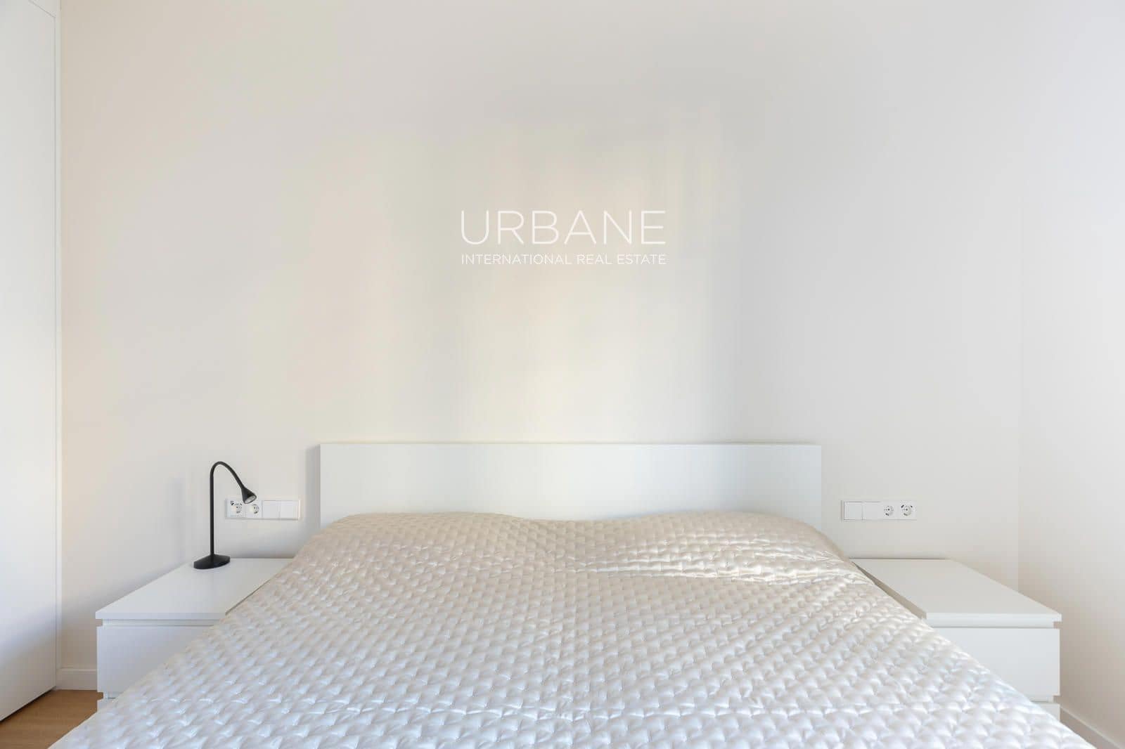 Piso de 1 habitación en Barcelona ciudad en alquiler - 3.500 € (Ref: 9517979)