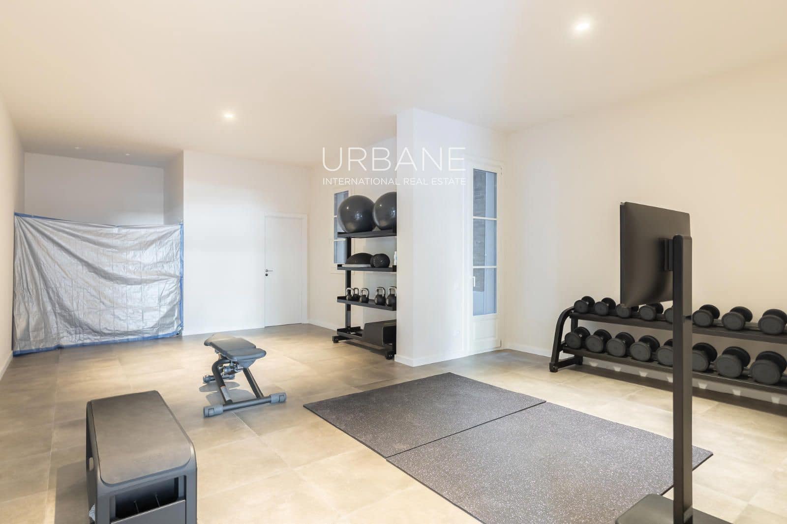 Piso de 1 habitación en Barcelona ciudad en alquiler - 3.500 € (Ref: 9517979)