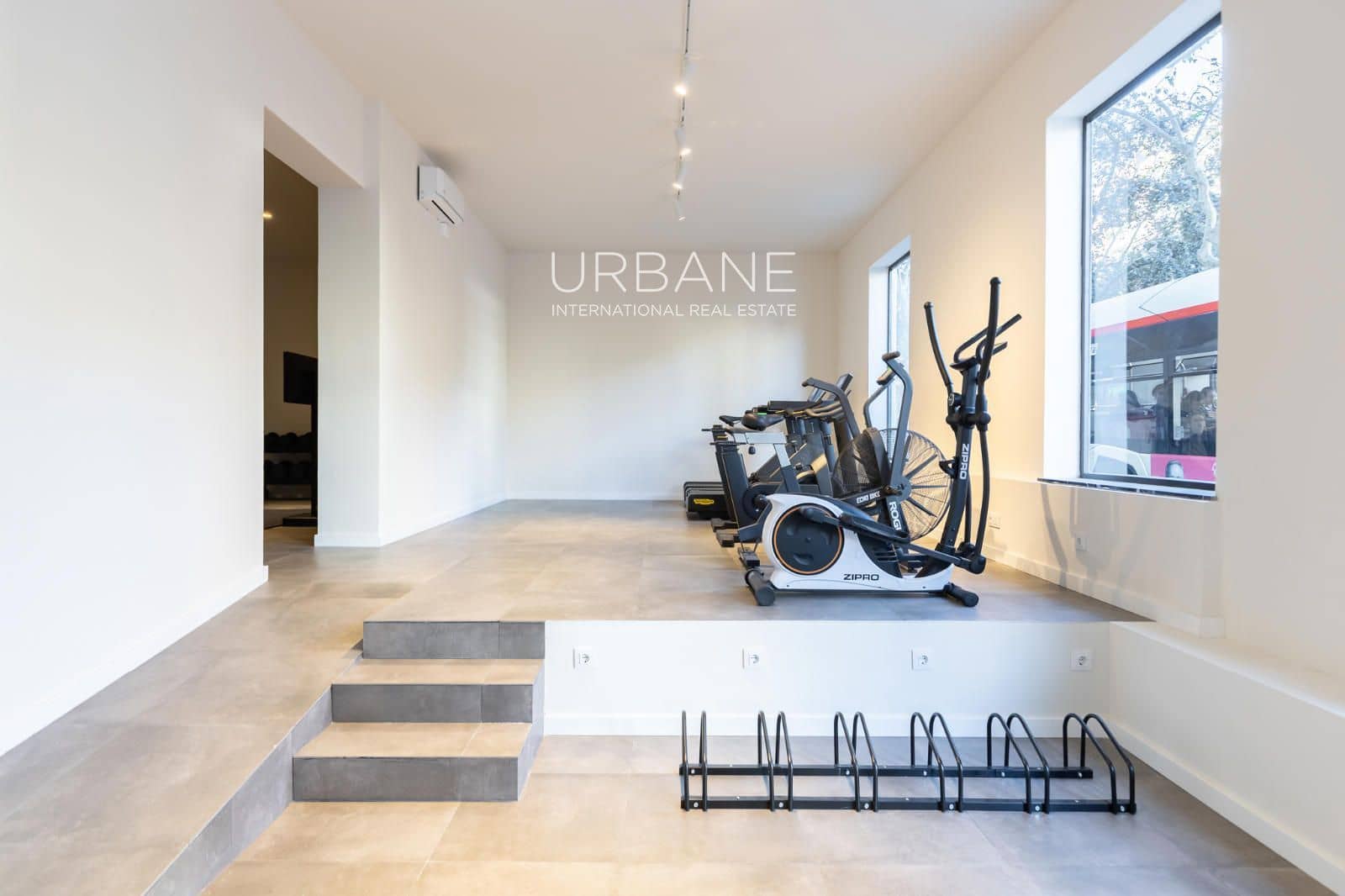 Piso de 1 habitación en Barcelona ciudad en alquiler - 3.500 € (Ref: 9517979)