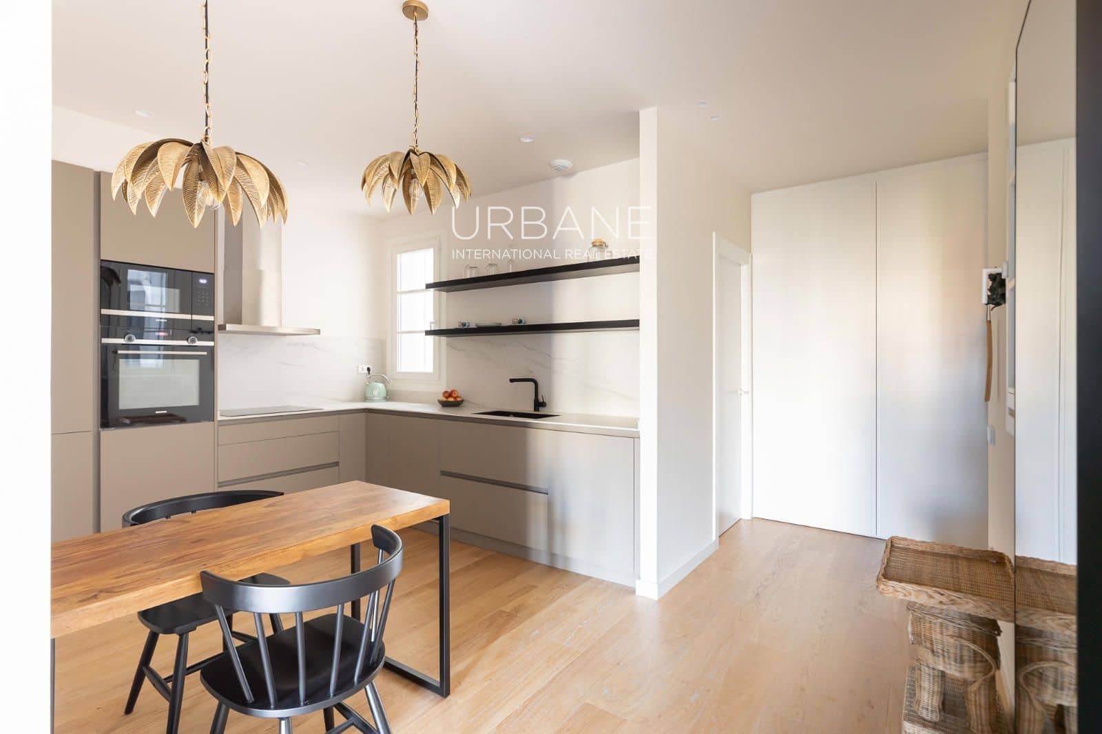 1 sypialnia Mieszkanie do wynajęcia w Miasto Barcelona - 3 500 € (Ref: 9528312)