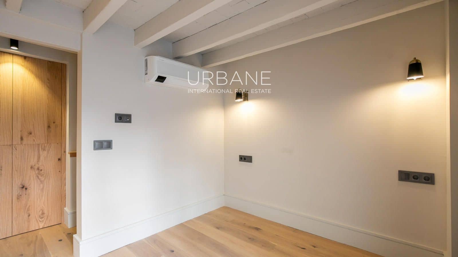 1 bedroom Flat for sale in Barcelona city - € 430,000 (Ref: 9529026)