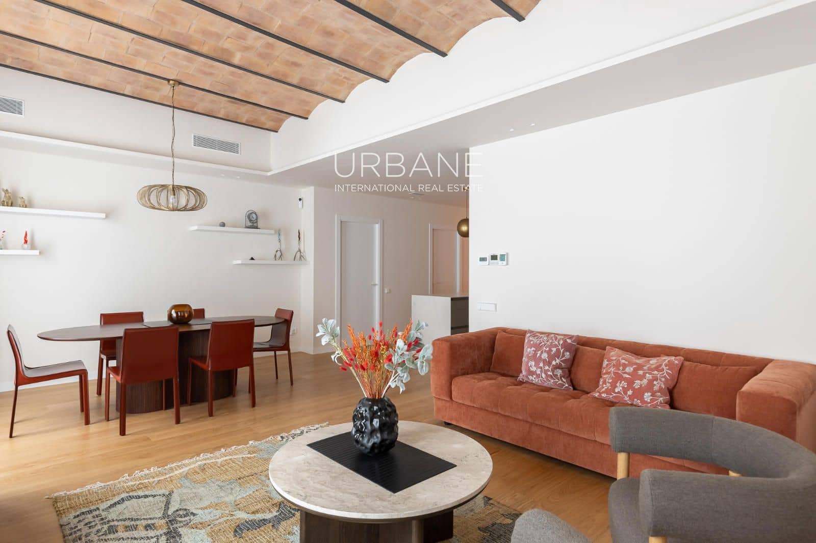 2 quarto Apartamento para arrendar em Barcelona cidade - 6 500 € (Ref: 9539775)