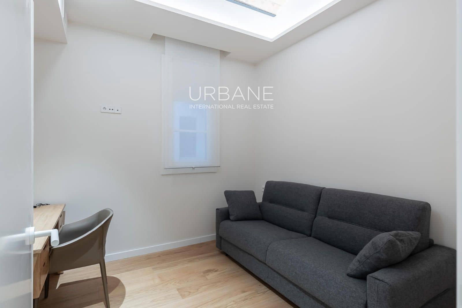 2 quarto Apartamento para arrendar em Barcelona cidade - 6 500 € (Ref: 9539775)