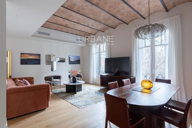 Appartement de 2 chambres à louer à Eixample, Barcelone ville - 6 500 € (Ref: 9539775)