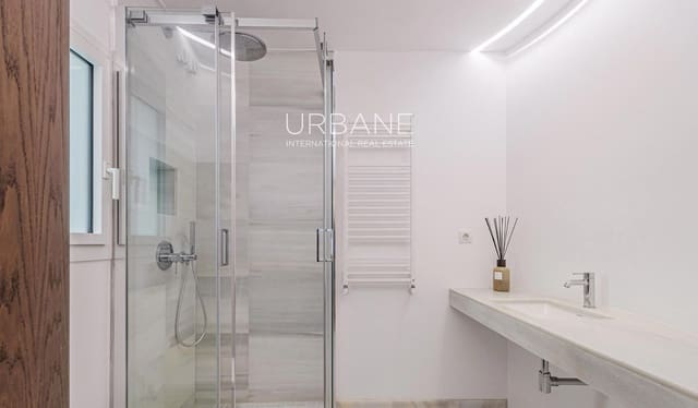 3 soverom Penthouse til salgs i La Dreta de L'Eixample, Barcelona by - € 1 790 000 (Ref: 9547248)