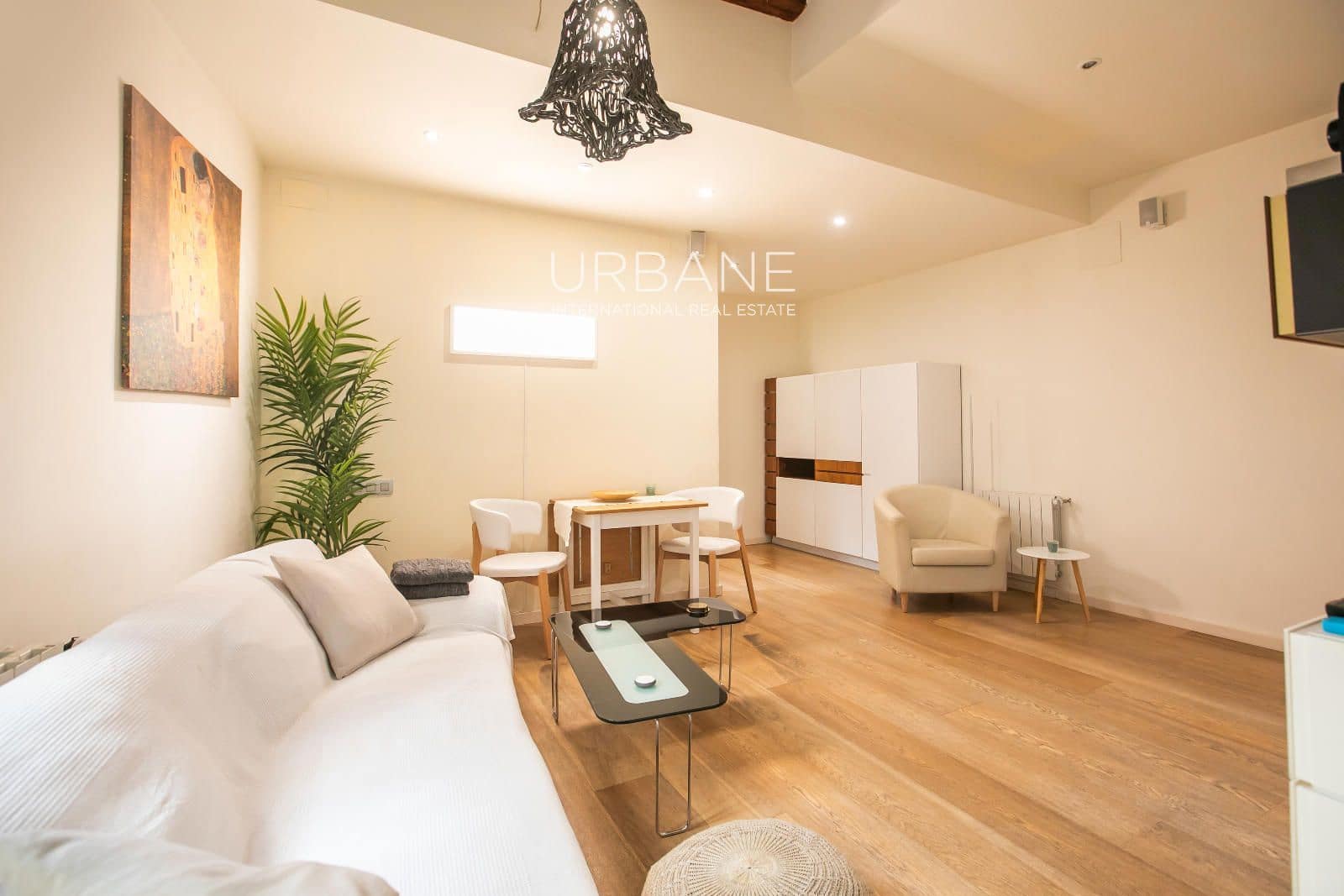 2 soveværelse Lejlighed til salg i Barcelona by - € 414.000 (Ref: 9559838)