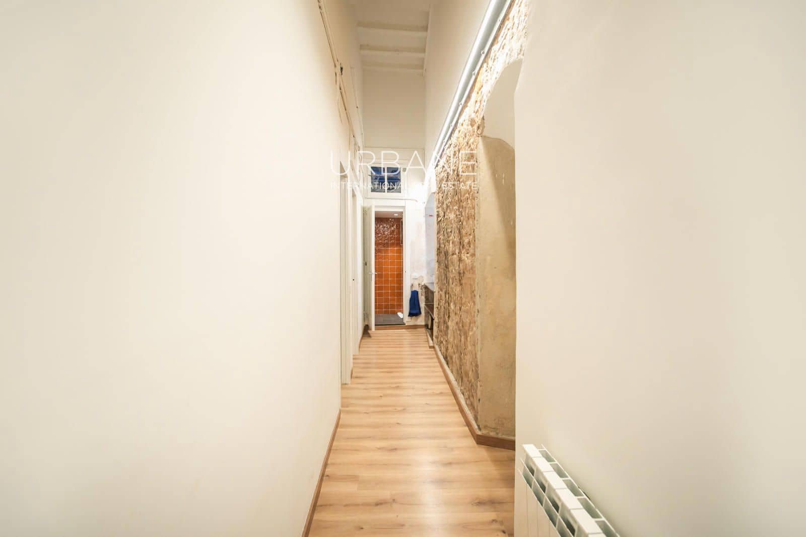 2 bedroom Flat for sale in Barcelona city - € 439,000 (Ref: 9559839)