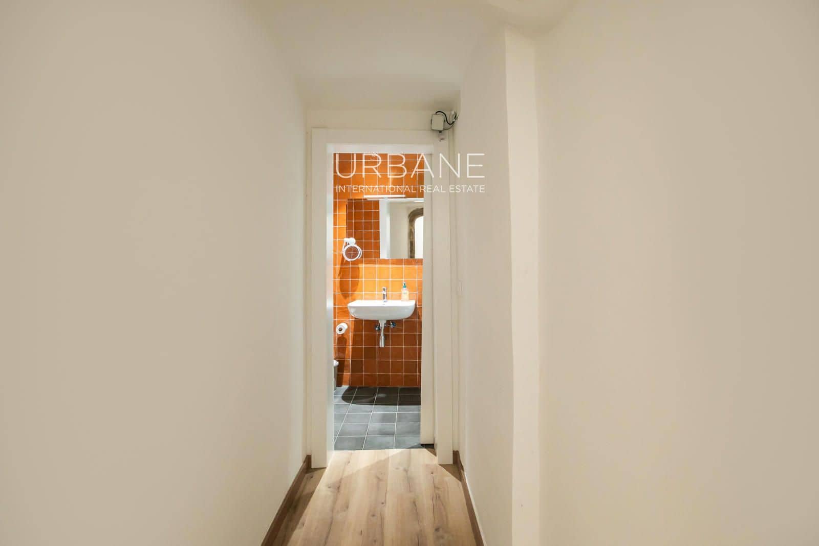 2 bedroom Flat for sale in Barcelona city - € 439,000 (Ref: 9559839)